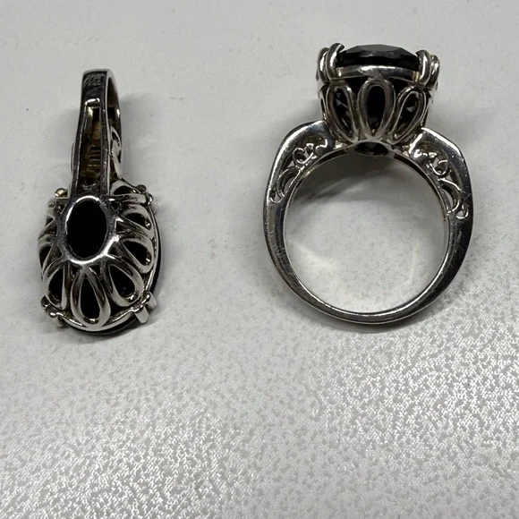 Elegant Black Spinel Stone Ring and Pendant Set - Picture 5 of 6